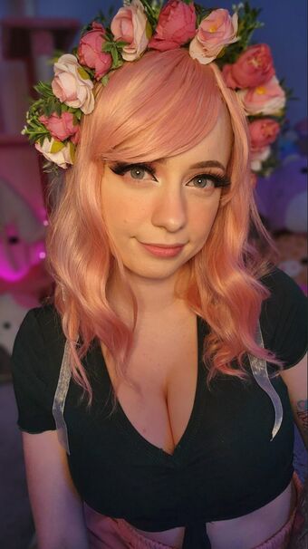 SquishShe Nakenläckor OnlyFans Foto 104