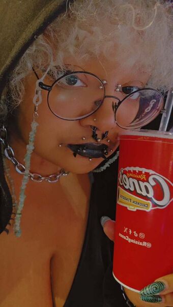 SquishyBf Nakenläckor OnlyFans Foto 6