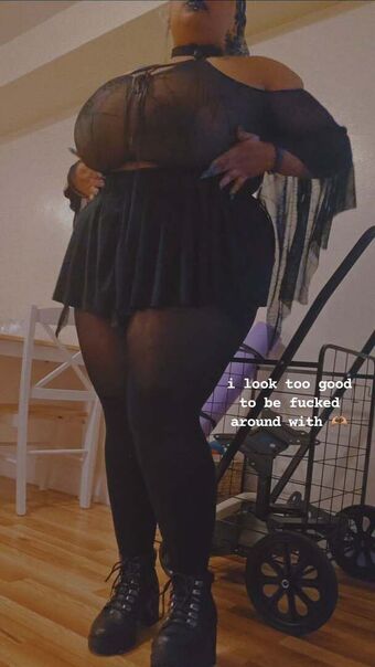 SquishyBf Nakenläckor OnlyFans Foto 13