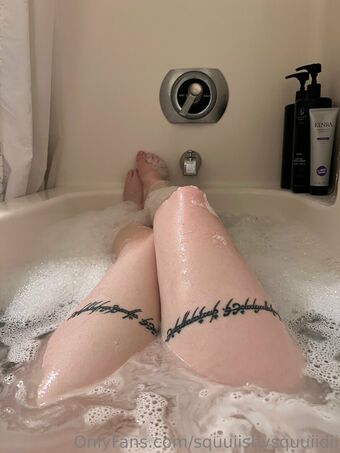 squuiidly Nakenläckor OnlyFans Foto 16