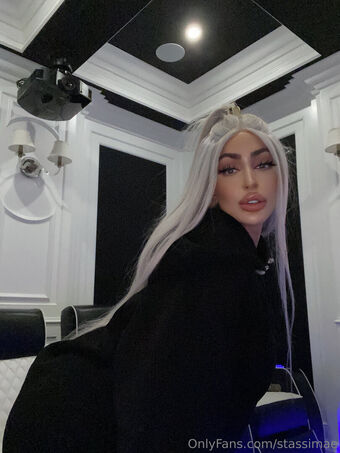 stassimae Nakenläckor OnlyFans Foto 16
