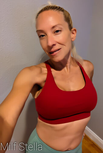 stellahere Nakenläckor OnlyFans Foto 11