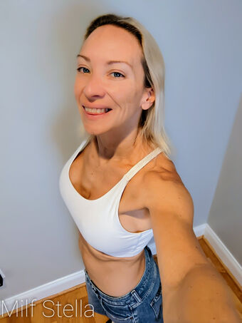 stellahere Nakenläckor OnlyFans Foto 17