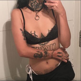 Stepsbeck Nakenläckor OnlyFans Foto 6
