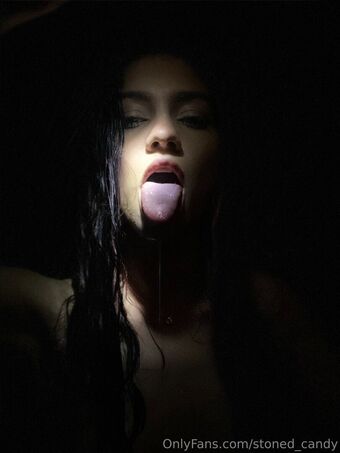 stoned_candy Nakenläckor OnlyFans Foto 11