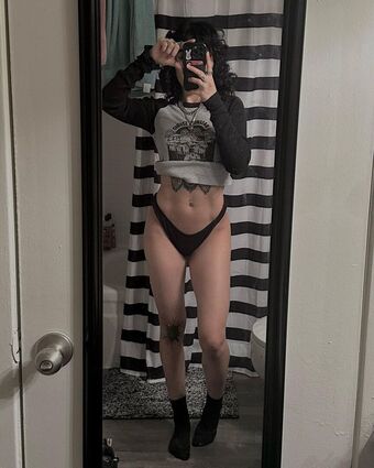 Suedmza Nakenläckor OnlyFans Foto 18