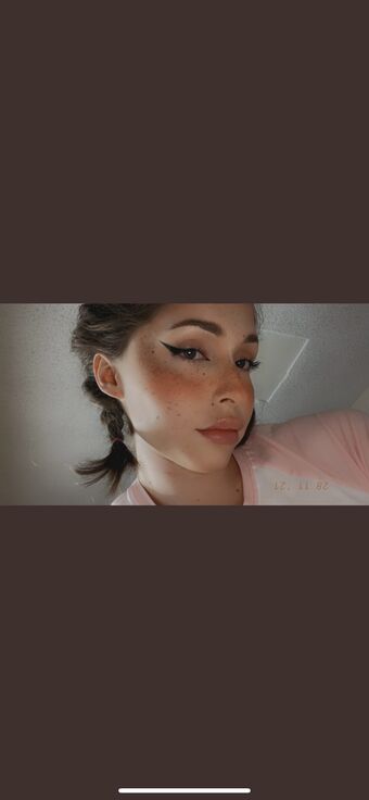 Summer James Nakenläckor OnlyFans Foto 1