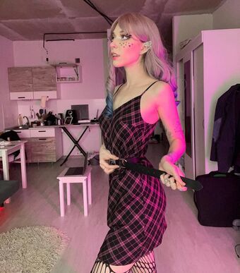 Suramura Nakenläckor OnlyFans Foto 37