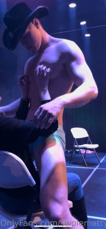 swolemattyy Nakenläckor OnlyFans Foto 14
