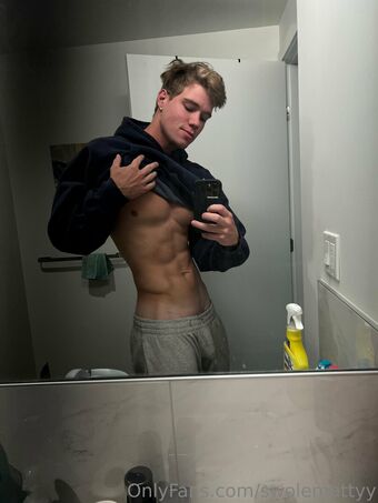 swolemattyy Nakenläckor OnlyFans Foto 29