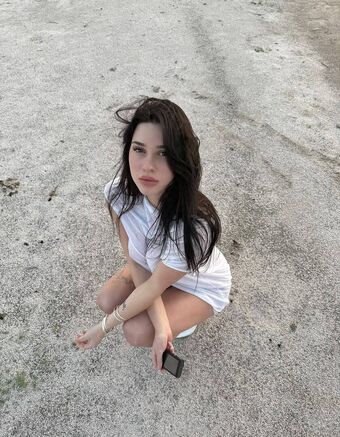Symone Ryley Nakenläckor OnlyFans Foto 50