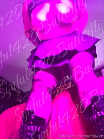 synful420 Nakenläckor OnlyFans Foto 20