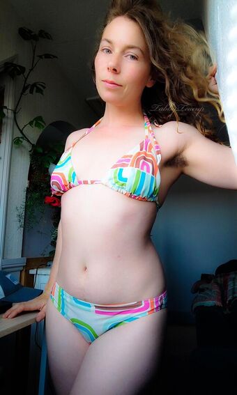 Tabby Teacup Nakenläckor OnlyFans Foto 6