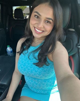 Taliya Jordan Nakenläckor OnlyFans Foto 4