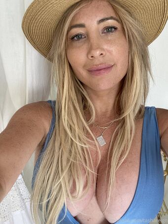 tashareign Nakenläckor OnlyFans Foto 31