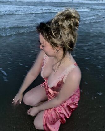 taylien Nakenläckor OnlyFans Foto 19
