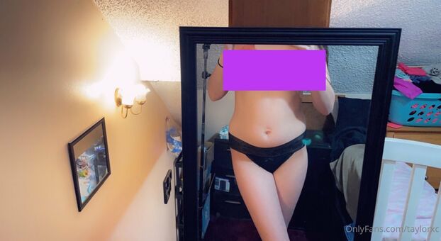 taylorxc Nakenläckor OnlyFans Foto 3