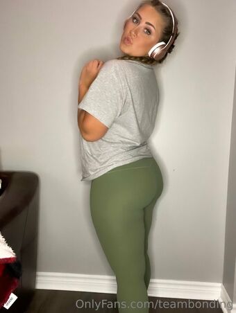 Teambonding Nakenläckor OnlyFans Foto 52