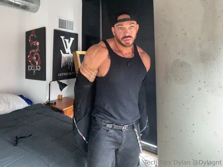 techflexdylan Nakenläckor OnlyFans Foto 40
