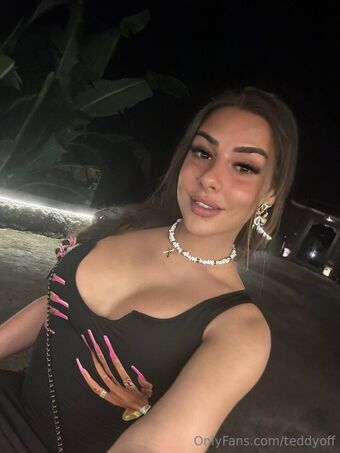 teddyoff Nakenläckor OnlyFans Foto 9