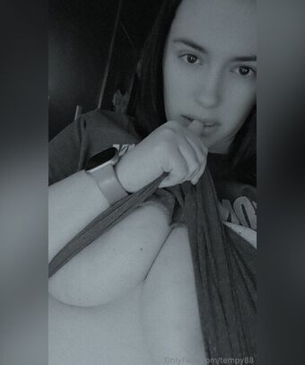 Tempest Nakenläckor OnlyFans Foto 16