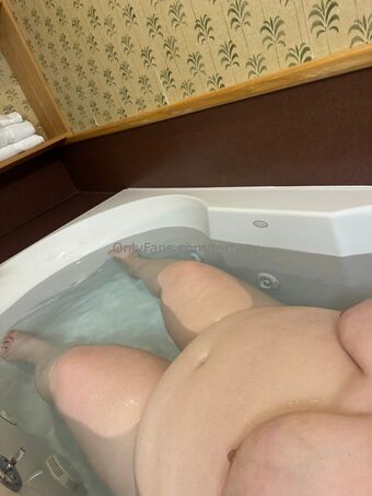 Tertaay Nakenläckor OnlyFans Foto 24