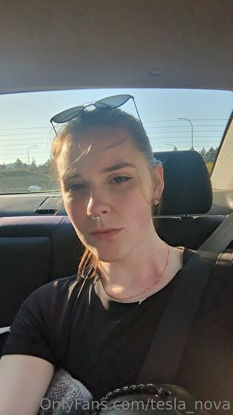 tesla_nova