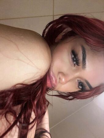 Thaliassummer Nakenläckor OnlyFans Foto 22