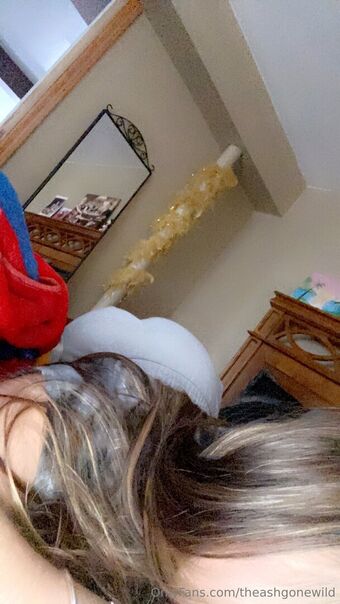 theashgonewild Nakenläckor OnlyFans Foto 45