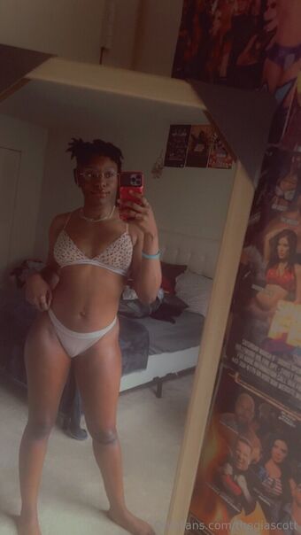thegiascott Nakenläckor OnlyFans Foto 7