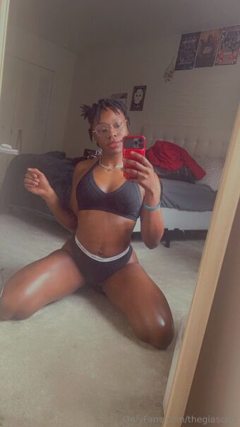 thegiascott Nakenläckor OnlyFans Foto 9