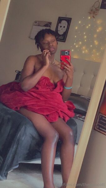thegiascott Nakenläckor OnlyFans Foto 12