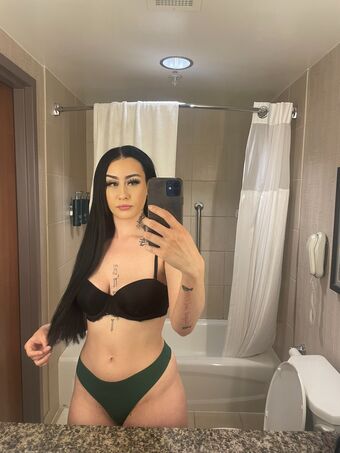 therealprincessx Nakenläckor OnlyFans Foto 3