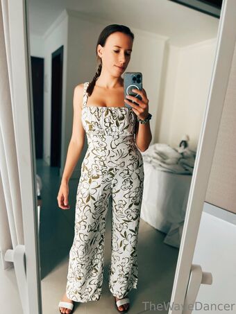 thewavedancer Nakenläckor OnlyFans Foto 40