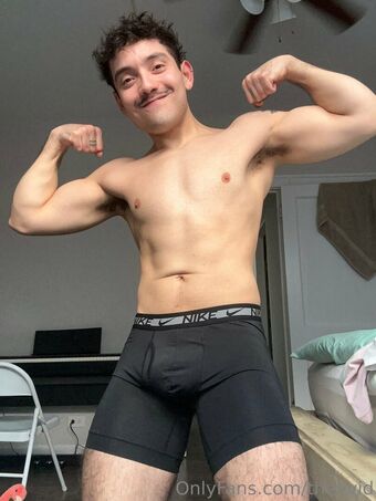theyvid Nakenläckor OnlyFans Foto 4