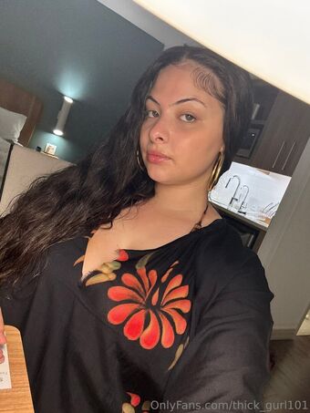 Thick_gurl101