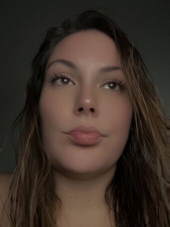 thickarella Nakenläckor OnlyFans Foto 3