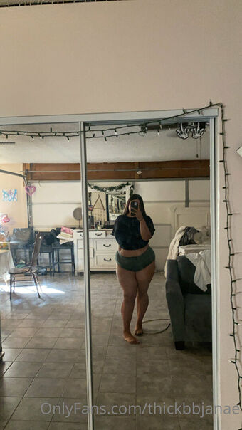 thickbbjanae