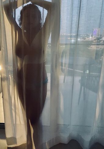 Thinking Nash Nakenläckor OnlyFans Foto 18