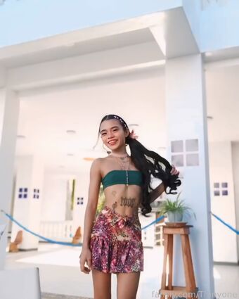 Thinyone Nakenläckor OnlyFans Foto 15