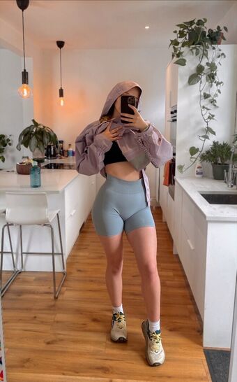 thorrifree Nakenläckor OnlyFans Foto 4