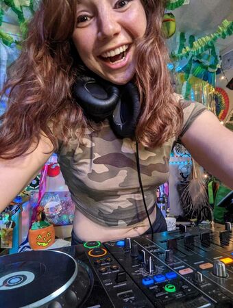 Thugshells Nakenläckor OnlyFans Foto 16