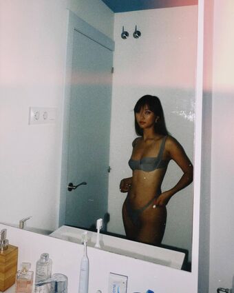 thuvnn Nakenläckor OnlyFans Foto 17