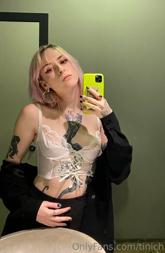 Tinich Nakenläckor OnlyFans Foto 18