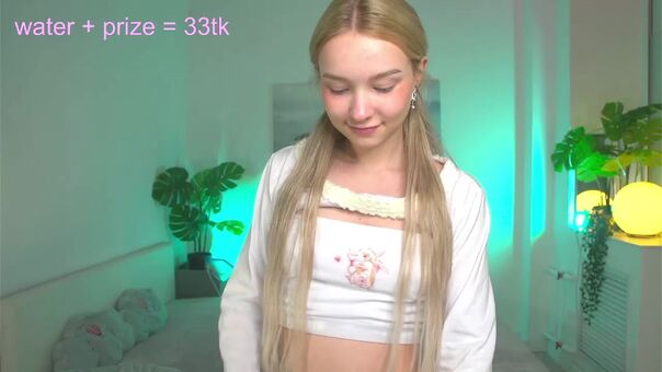 Tiny_Flame Nakenläckor OnlyFans Foto 26