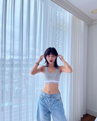 tiny.pretty.j