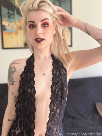 tithegirl Nakenläckor OnlyFans Foto 20