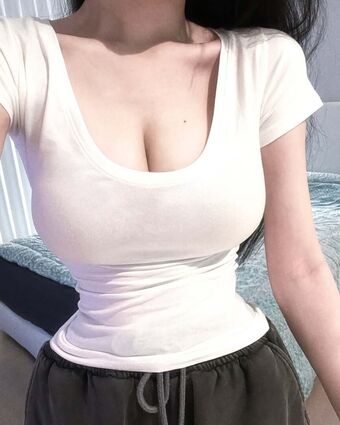 TOJI Nakenläckor OnlyFans Foto 10