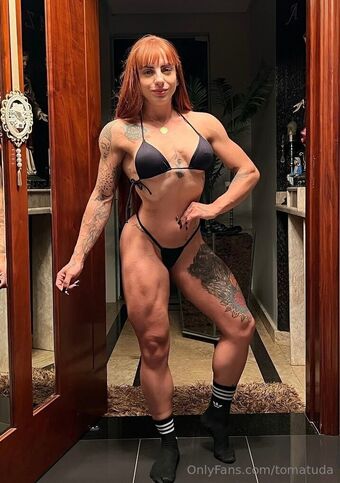 tomatuda Nakenläckor OnlyFans Foto 11