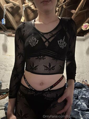 transguytyler Nakenläckor OnlyFans Foto 30